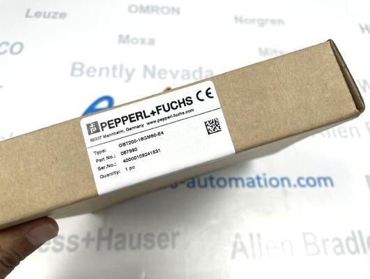 पीपरल+फ्यूक्स OBT200-18GM-E4 फैलाव फोटोइलेक्ट्रिक सेंसर