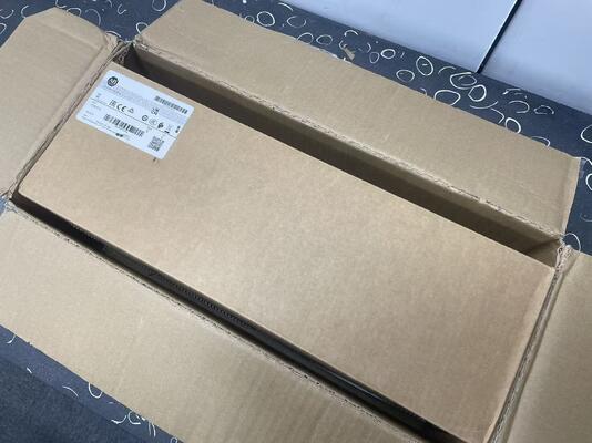 एलन-ब्रैडली 1756-A13 13-स्लॉट कंट्रोललॉगिक्स चेसिस, उच्च-प्रदर्शन औद्योगिक नियंत्रण प्रणालियों के लिए