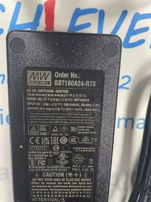 औसत अच्छी तरह से GST160A24-R7B AC/DC डेस्कटॉप एडाप्टर 24V 160W