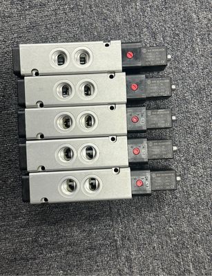 Norgren V60... V63 श्रृंखला V62C513A-A218J पायलट सोलेनोइड वाल्व 10-30 वीडीसी ऑपरेटिंग वोल्टेज और 8 डिजिटल इनपुट के साथ