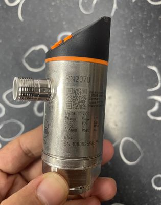 IEC 61131-9 Sdci मानक IFM प्रेशर सेंसर डिस्प्ले के साथ PN2070 सिरेमिक संदर्भ जंक्शन
