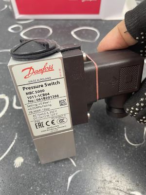 Danfoss 061B201266 MBC दबाव स्विच किसी भी माउंटिंग स्थिति के लिए उपयुक्त