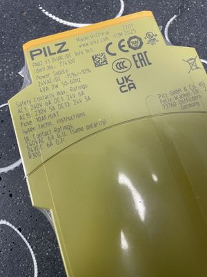 PILZ PNOZ X1 आपातकालीन रोक सुरक्षा रिले
