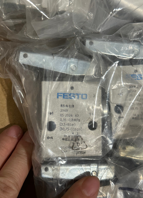 Festo रोलर लीवर वाल्व RS-4-1/8