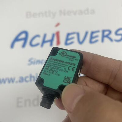 पेपरल+फुच्स UB100-F77-E2-V31 अल्ट्रासोनिक डायरेक्ट डिटेक्शन सेंसर