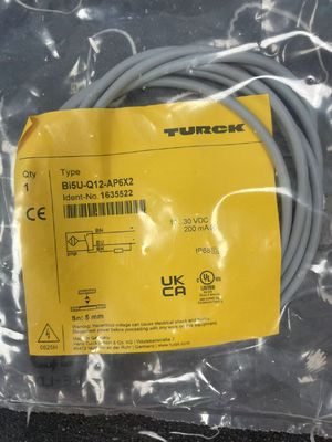टर्क NI40U-CP40-VP4X2 सटीक गैर फ्लश स्थापना के लिए प्रेरक ब्लॉक निकटता सेंसर