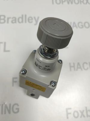 SMC SY5120-5G-01 वाल्व, सोल, SY5000 सोल/वाल्व, रबर सील नामित वोल्टेज 24 वीडीसी